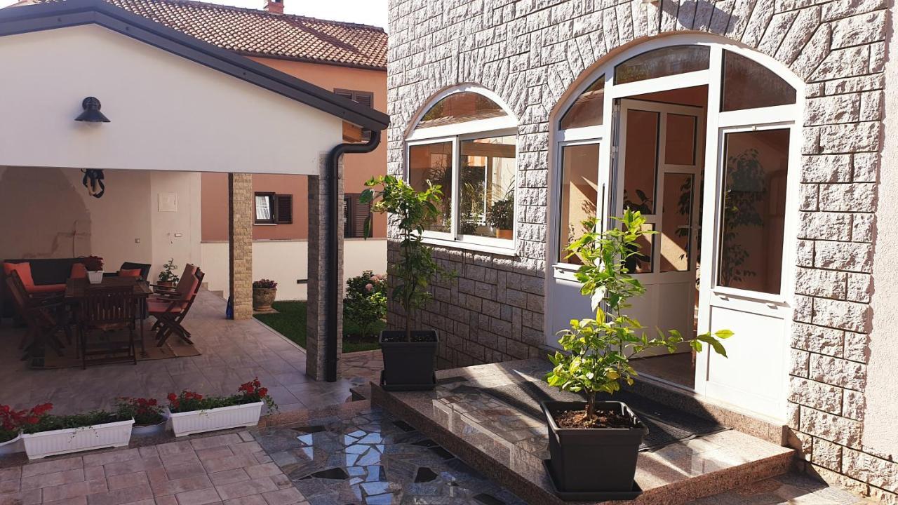 House Maric Apartment Porec Bagian luar foto