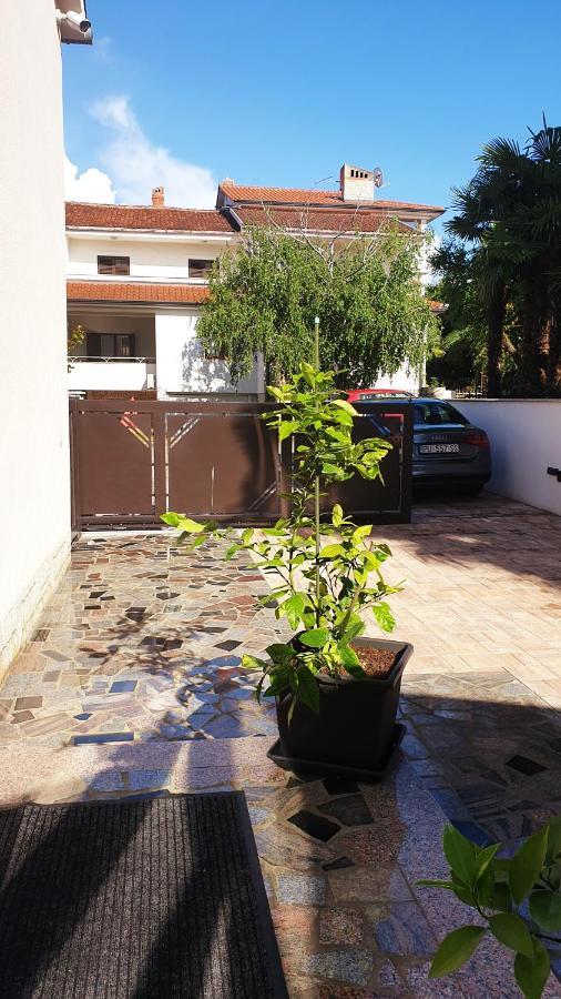 House Maric Apartment Porec Bagian luar foto